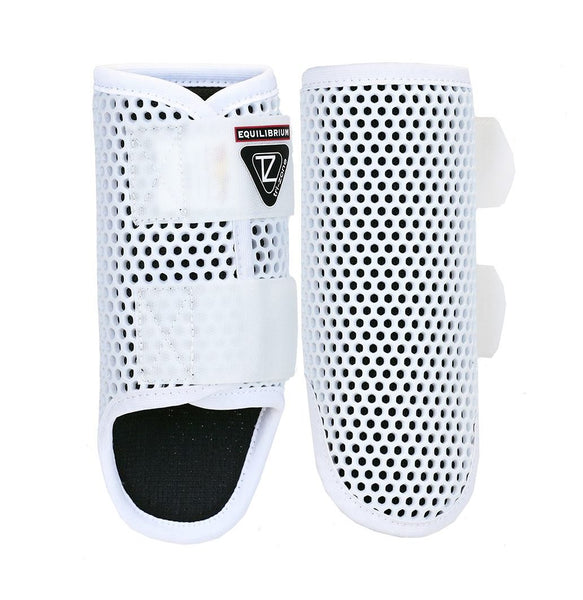 Equilibrium Tri-Zone Brushing Boots in white