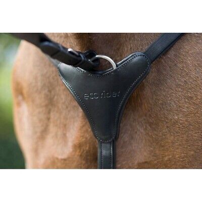 Close up of horse wearing EcoRider Ultra Comfort Elasticated Breastplate